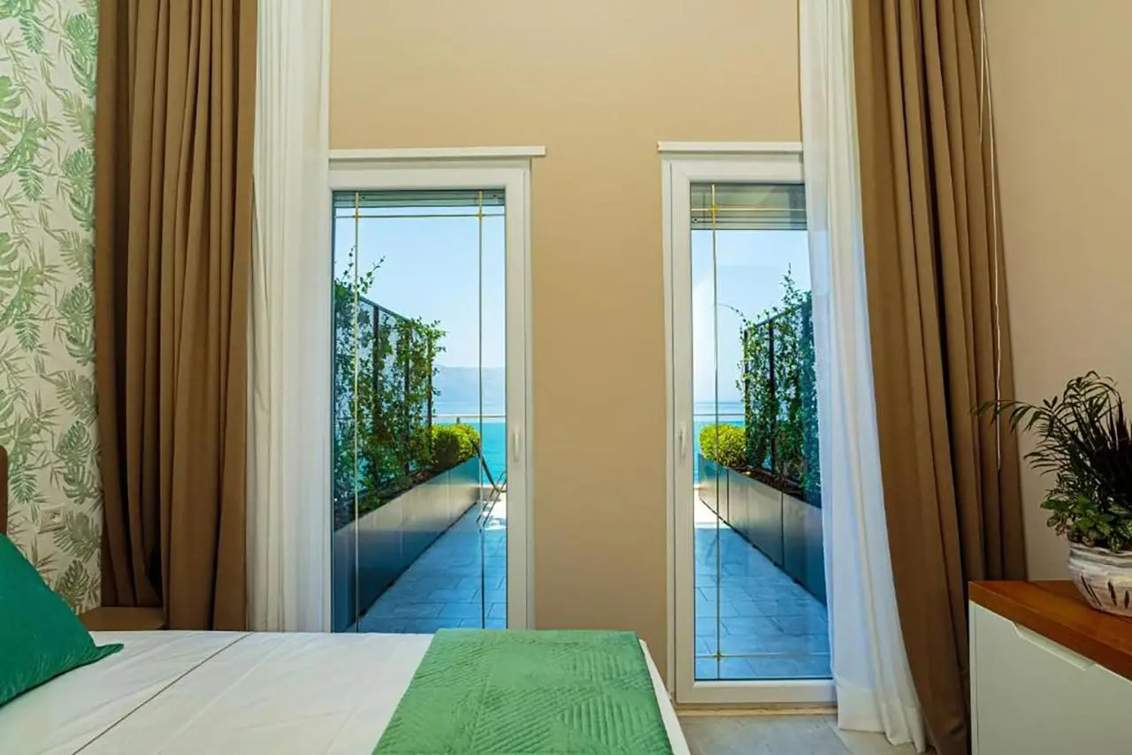 Toto Hotel & Apartments