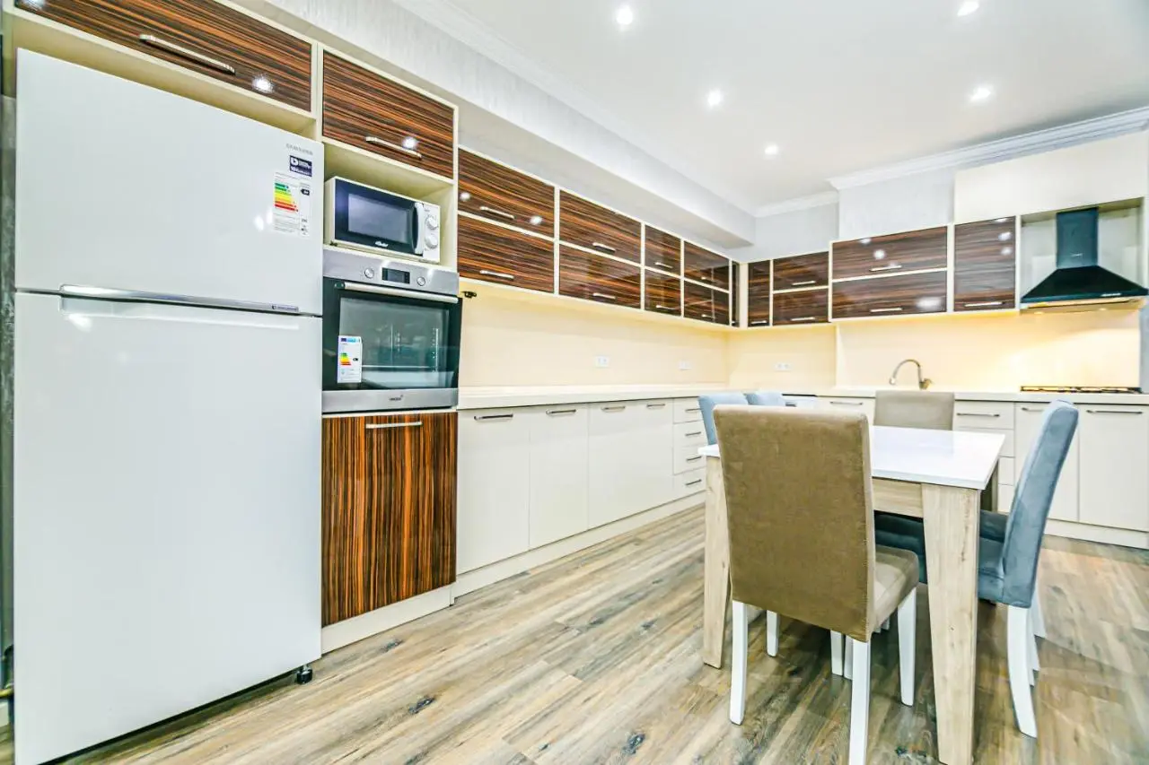 Park Azure Sea View Vip Apartment by Baku Housing