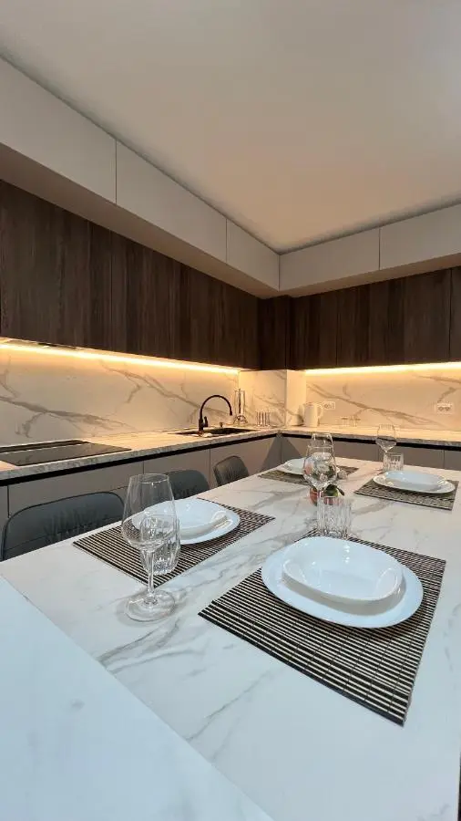 Modern 2BR Apartment ,Balcony,Central Shkoder