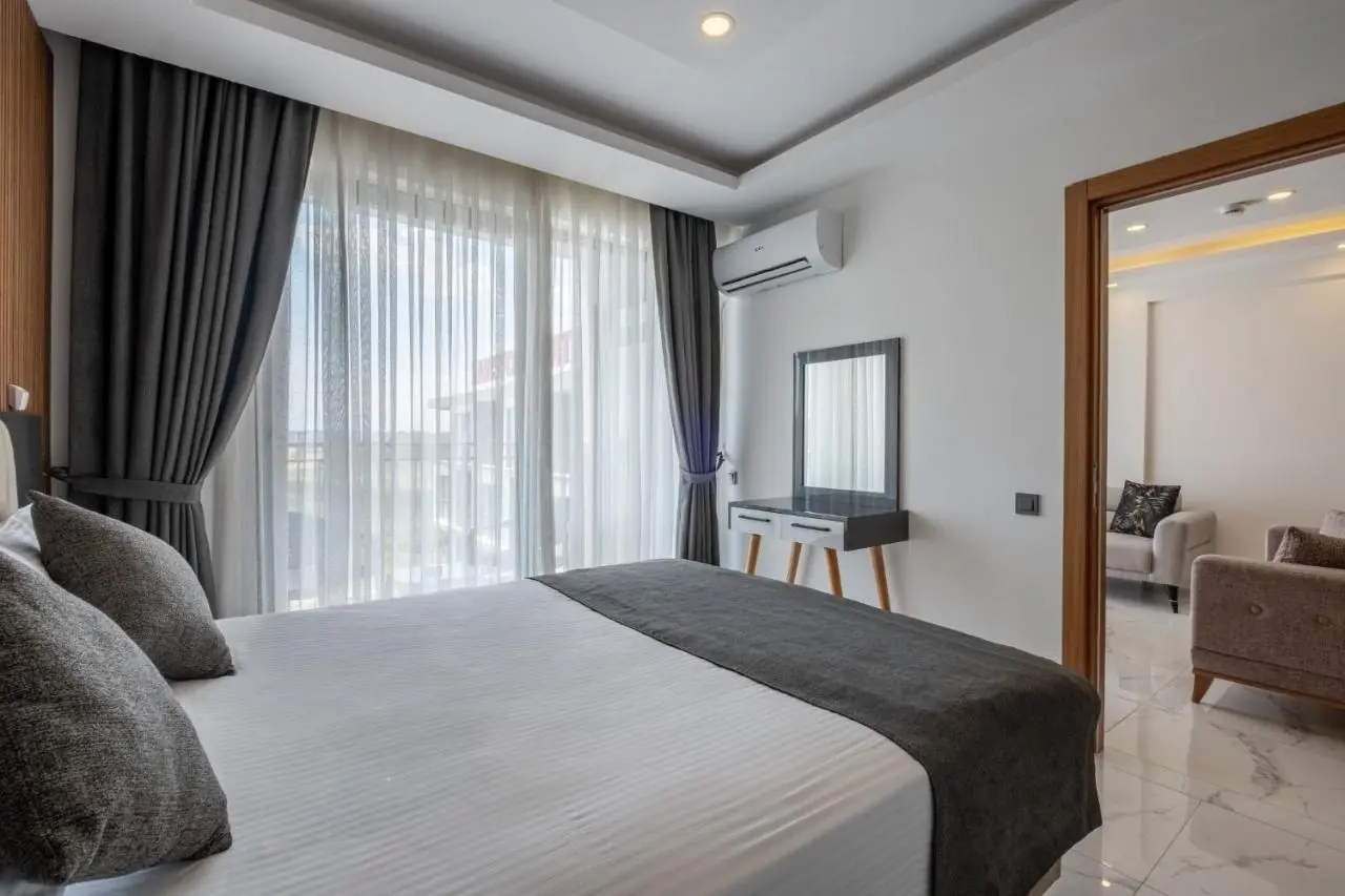 Laristone Suite Spa Hotel