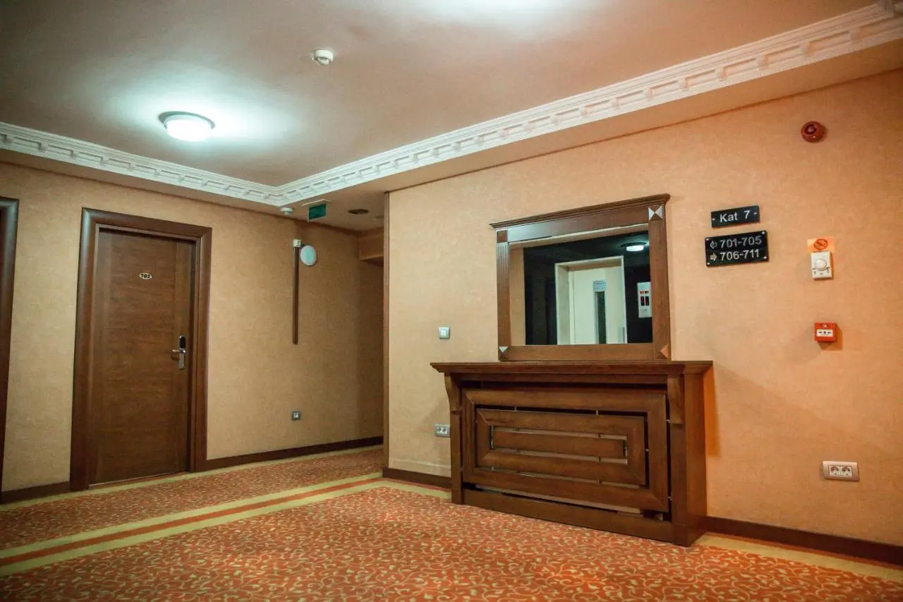 Yuksel Hotel