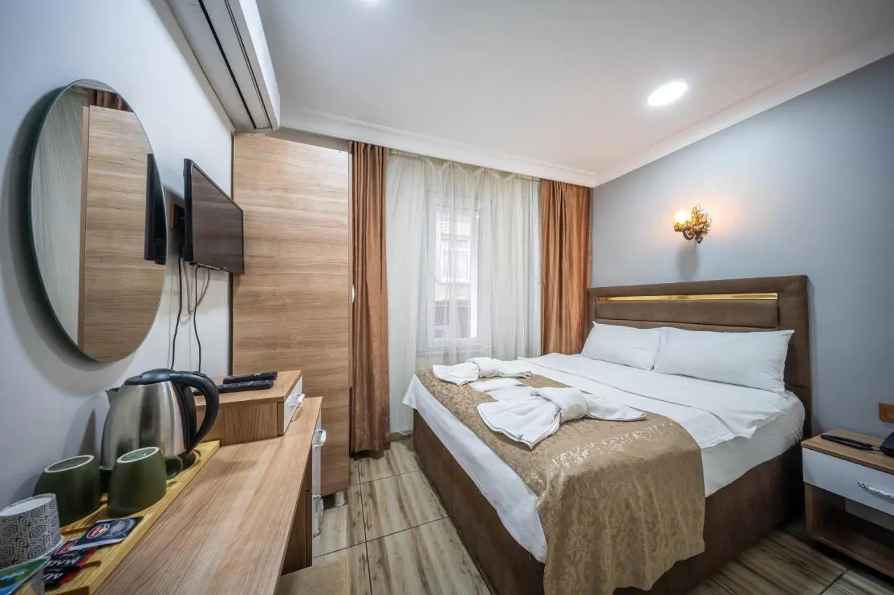 LAOS OTEL