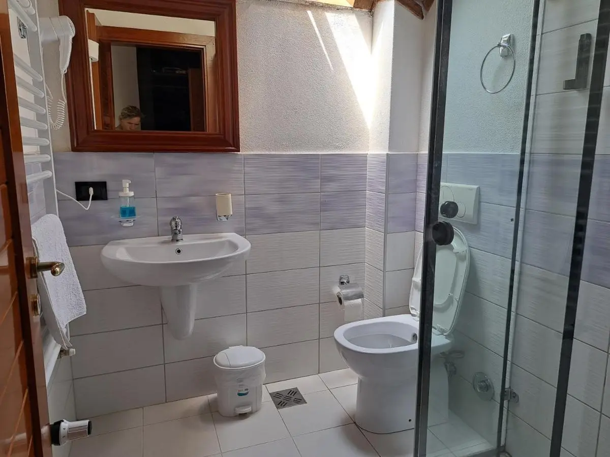 Villa Gjeçaj Guesthouse and Restaurant
