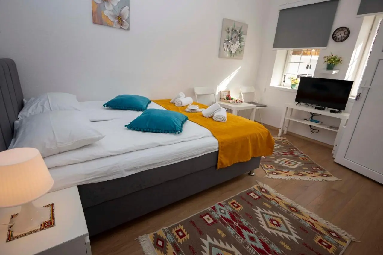 Bosanska Avlija Authentic Sarajevo Stay with Garden