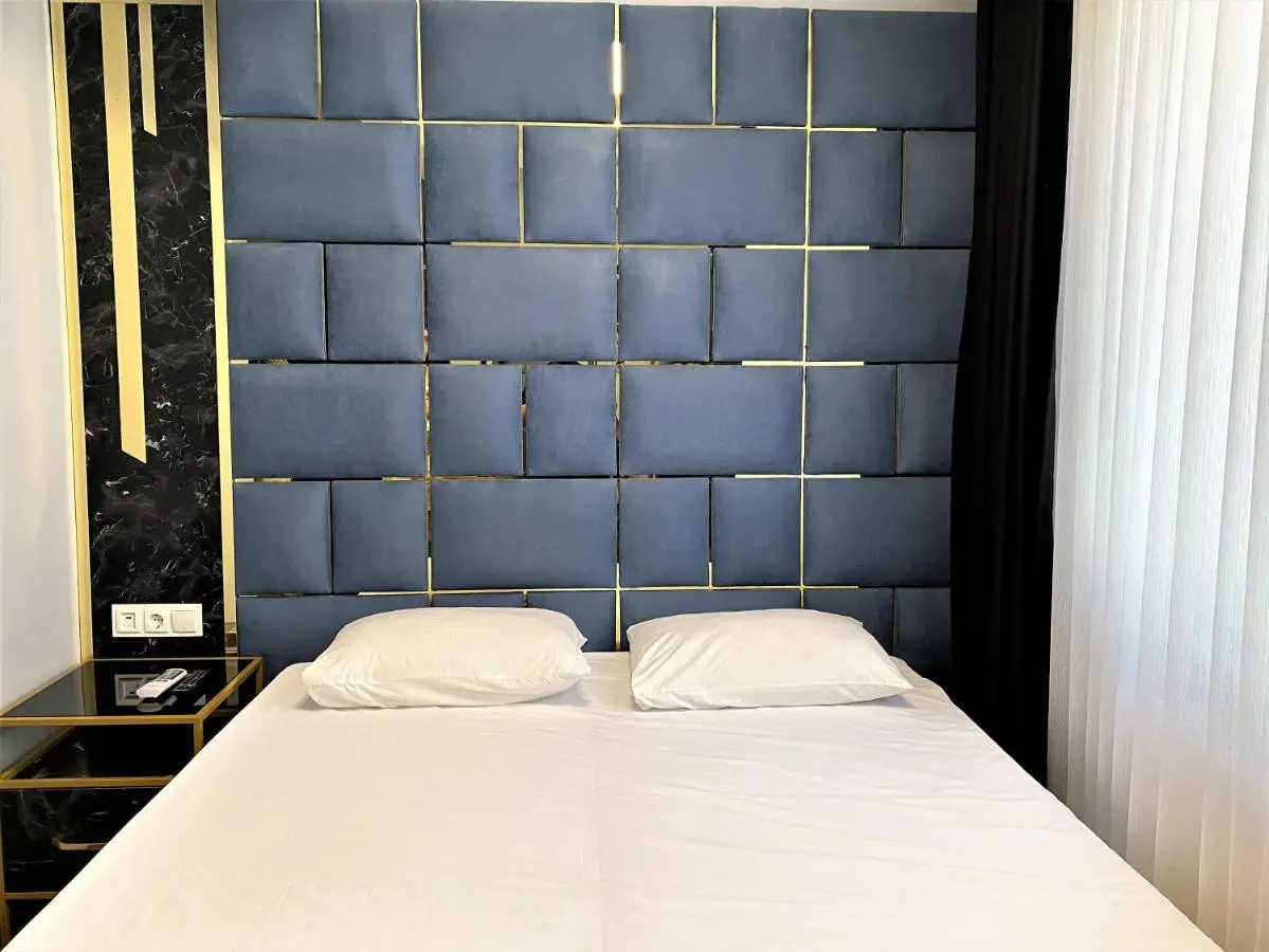 Orange Airport Hotel