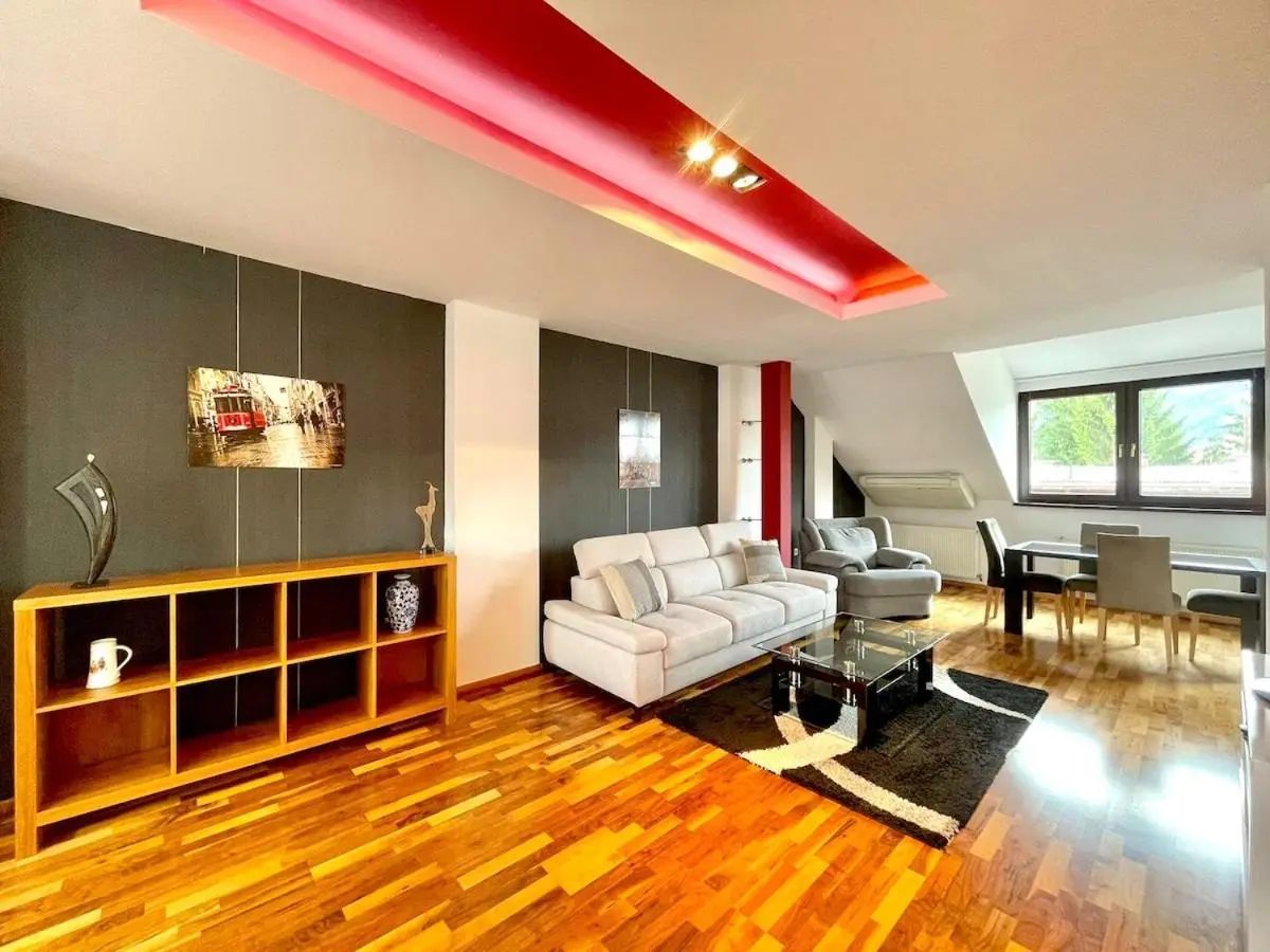 Engadin Beautiful 2BDR Apt