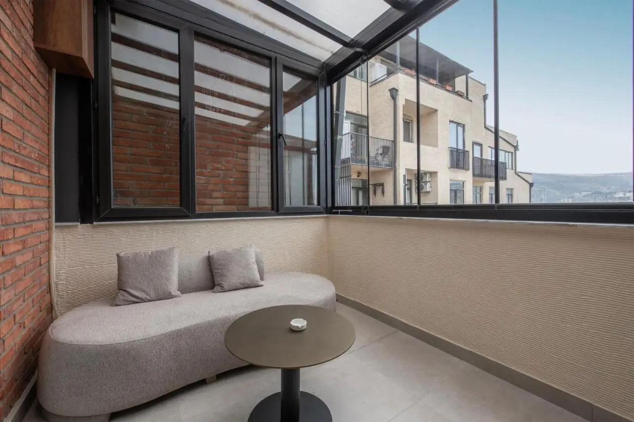 Terrace 17 by Doors