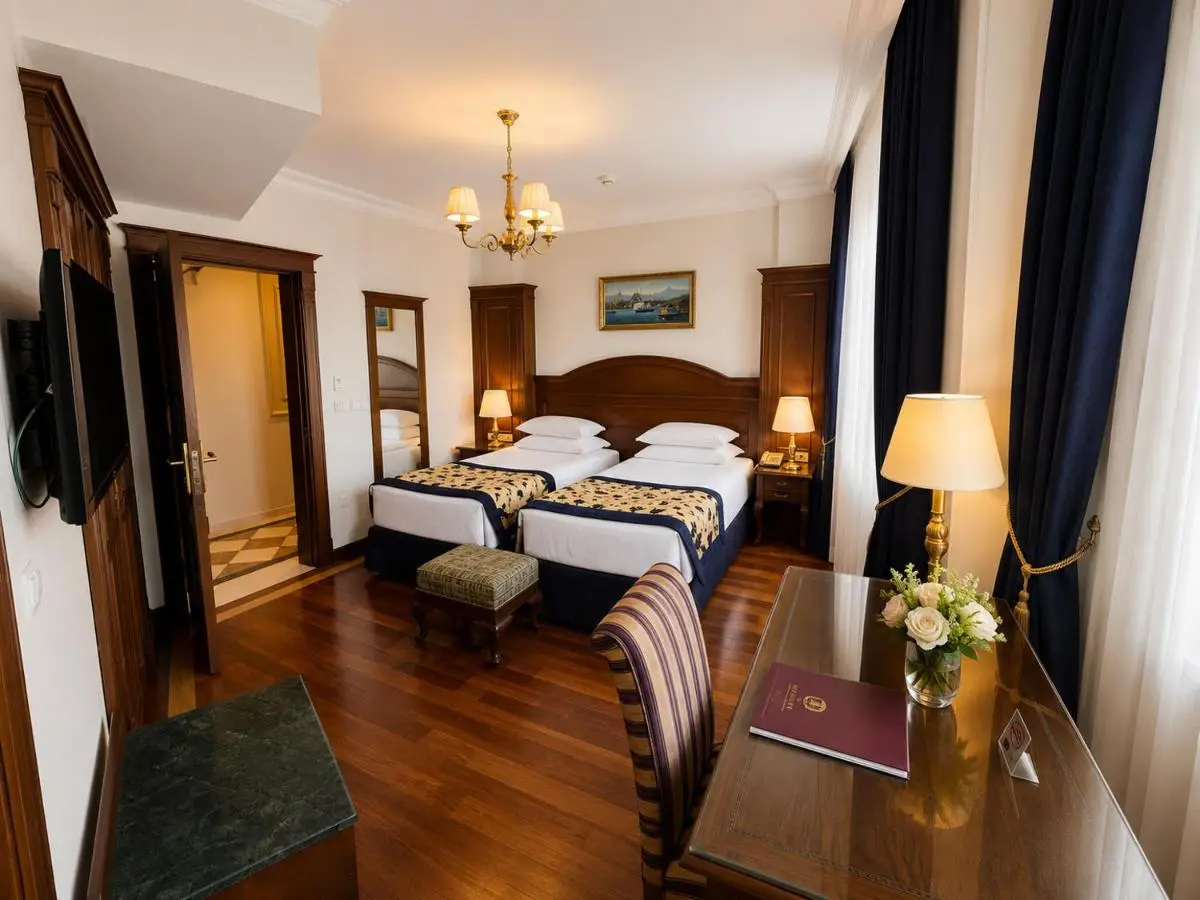 GLK PREMIER The Home Suites & Spa