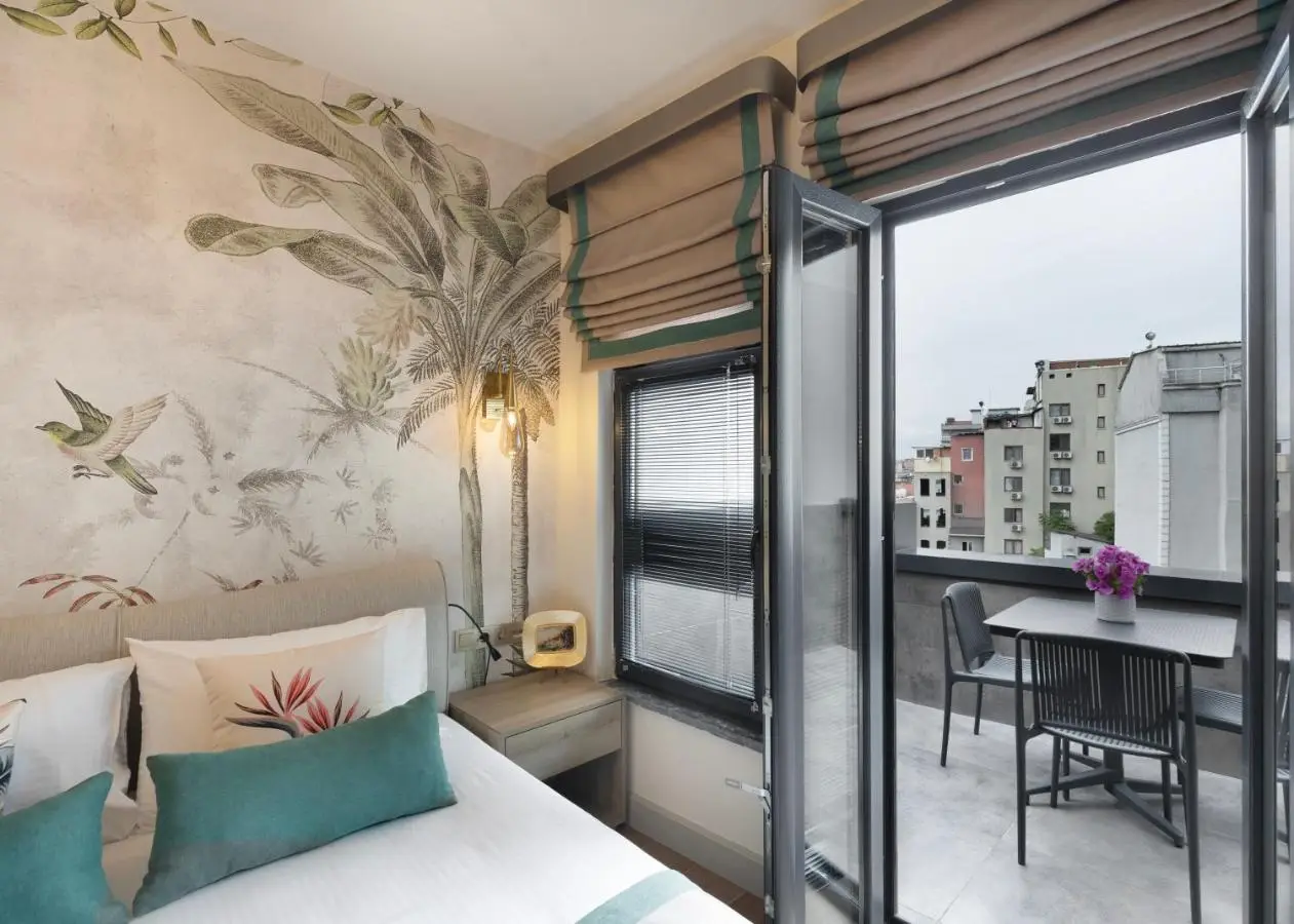 The One Taksim Suits