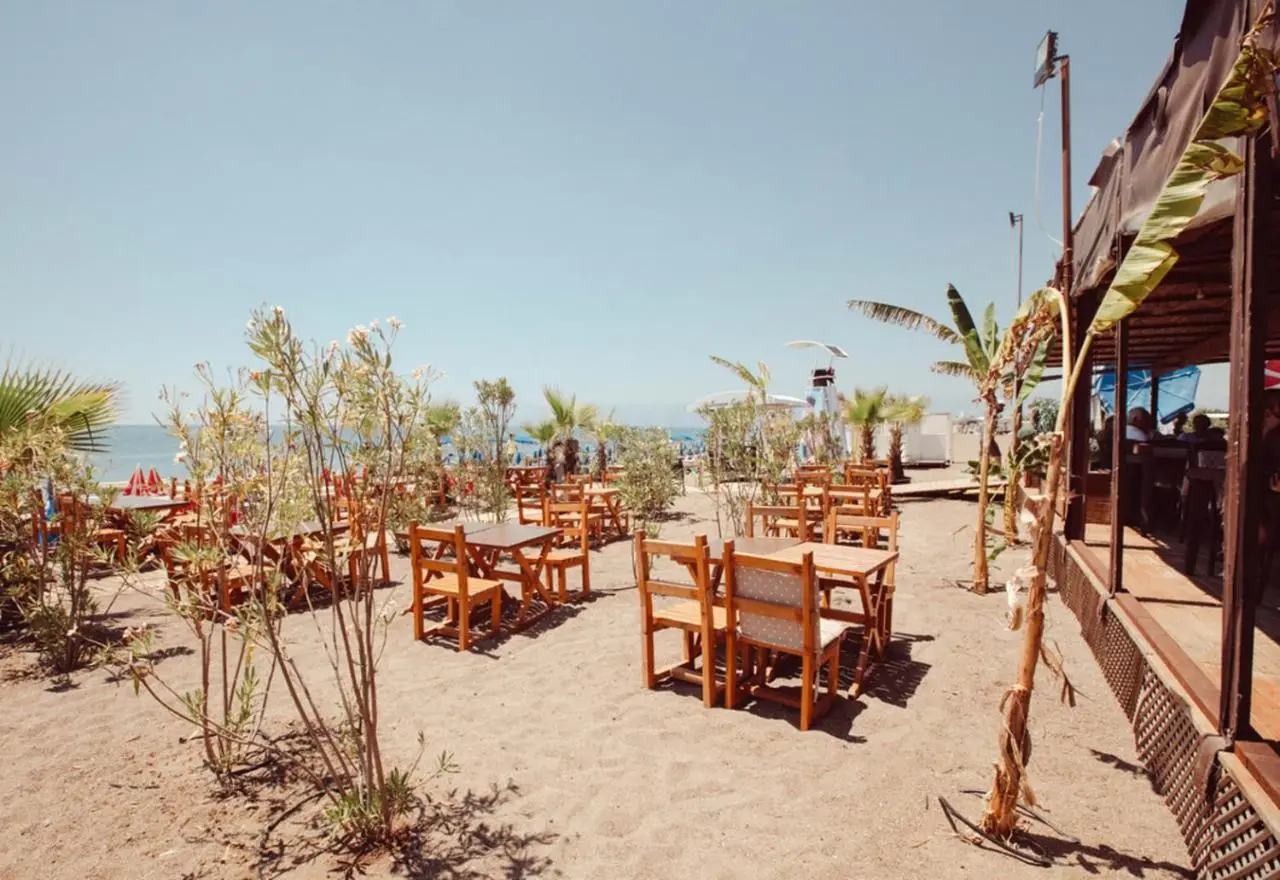 Laren Sea Side Hotel Spa