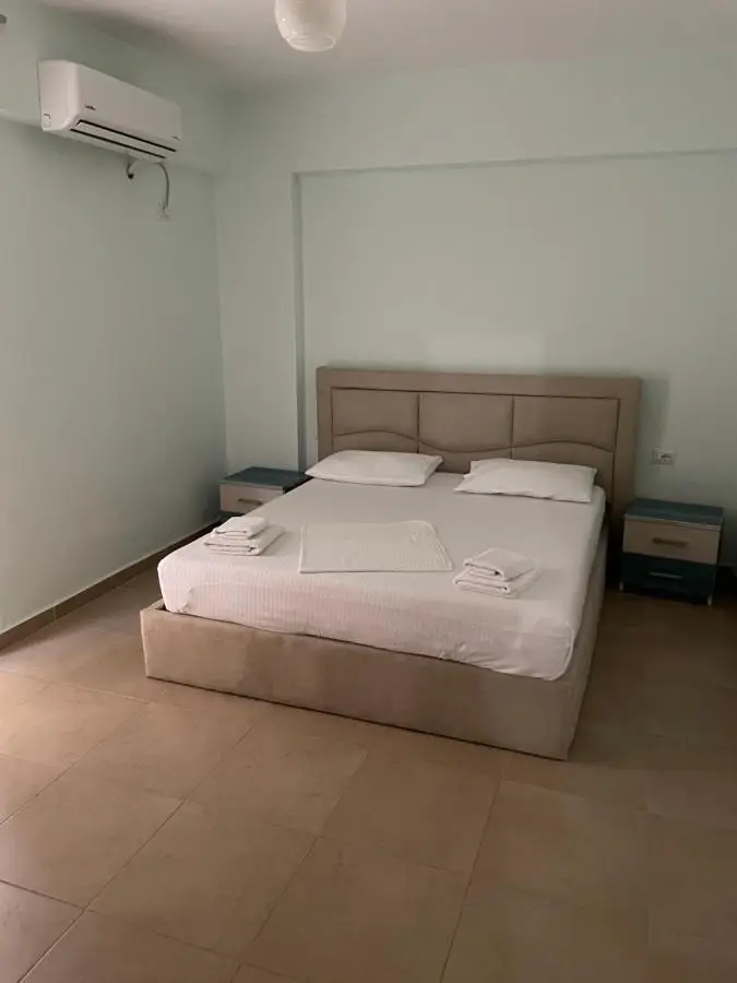 Xhulio Apartments