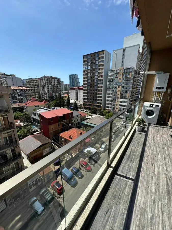 Home Side Apartment