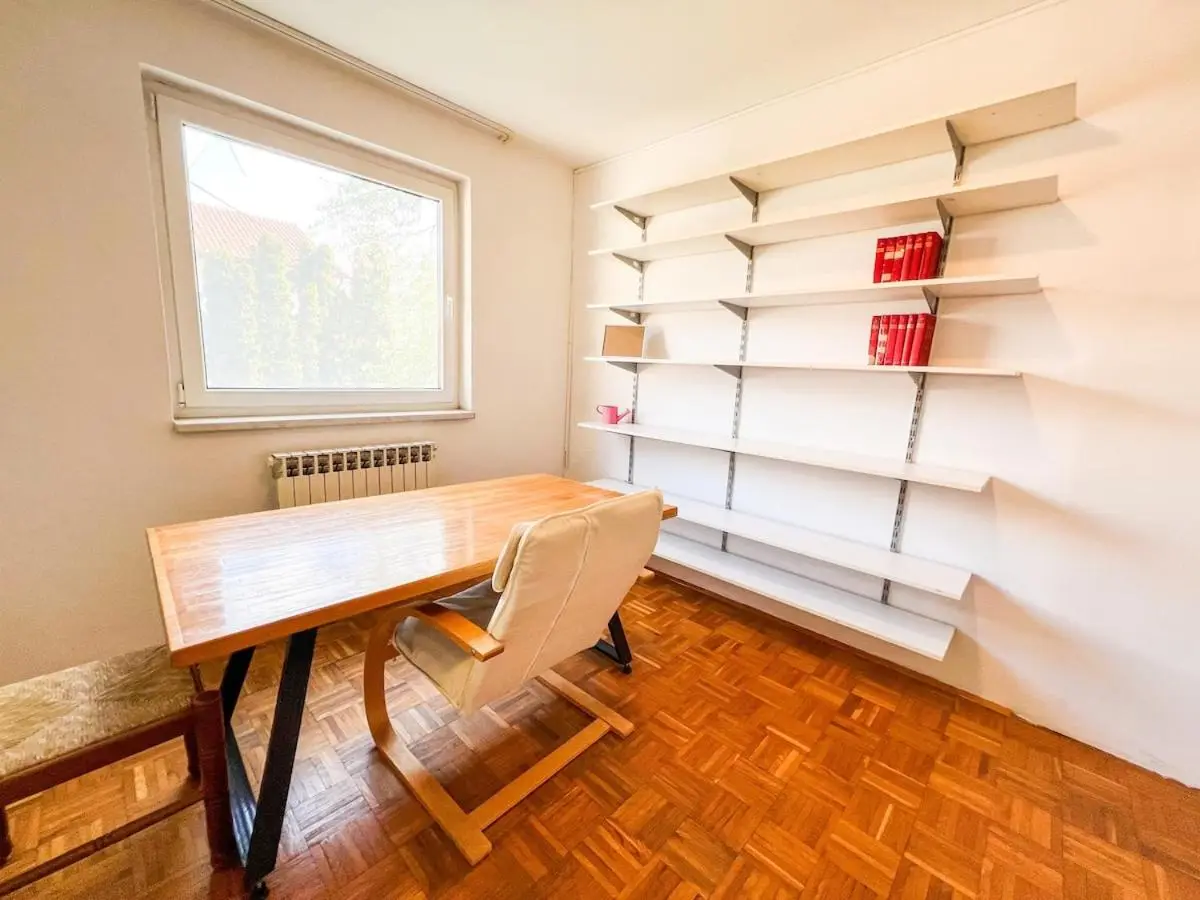 Wood & Light Loft Sarajevo - Private parking