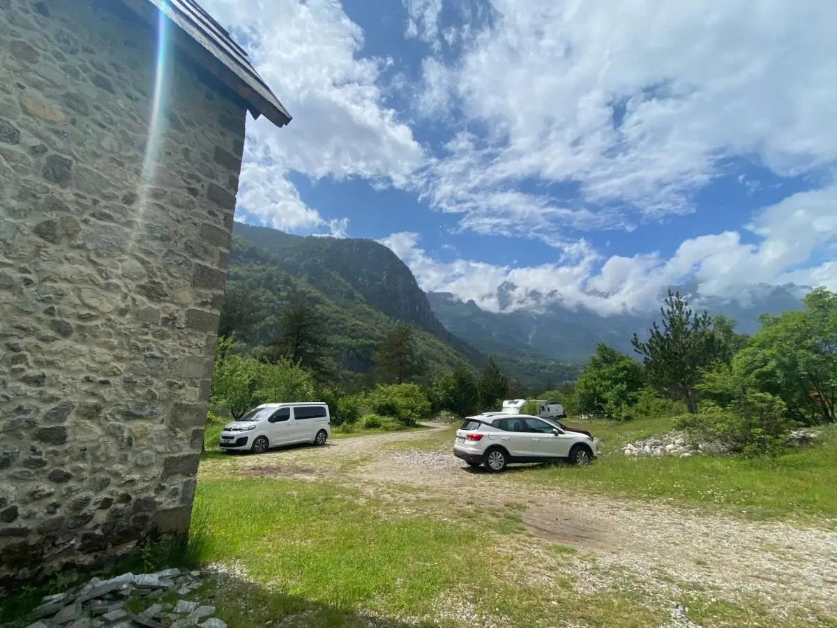 Rupa Guest House