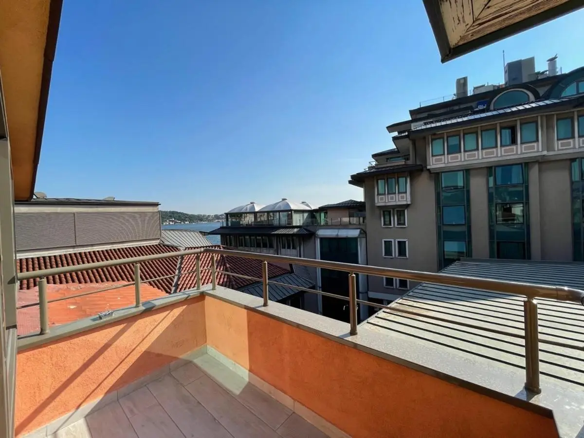 Feri Suites
