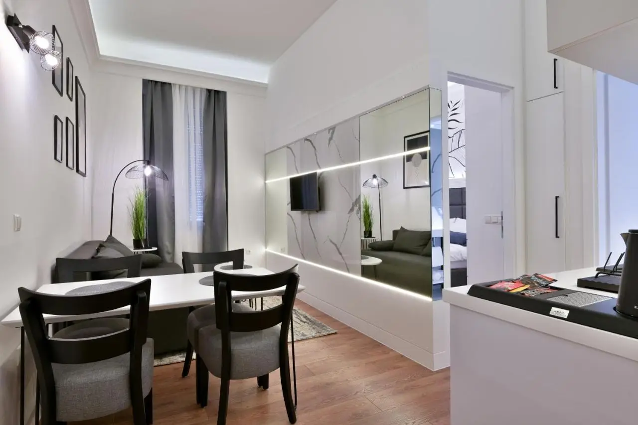 Luxury Galla Apartments in the City Center
