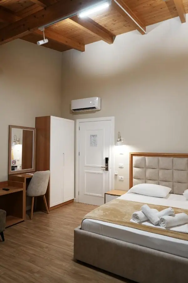 Arial Penthouse Suites