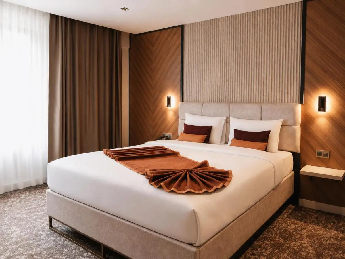 Nevv City Hotel