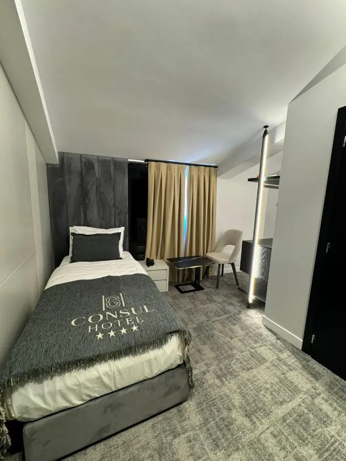 Hotel Consul