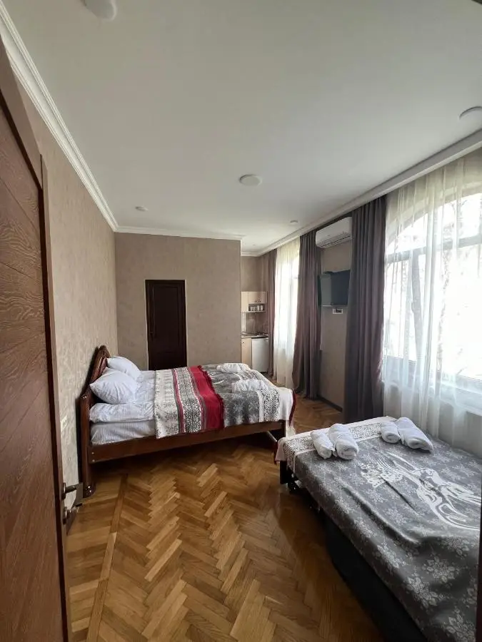 Shota's Guest House