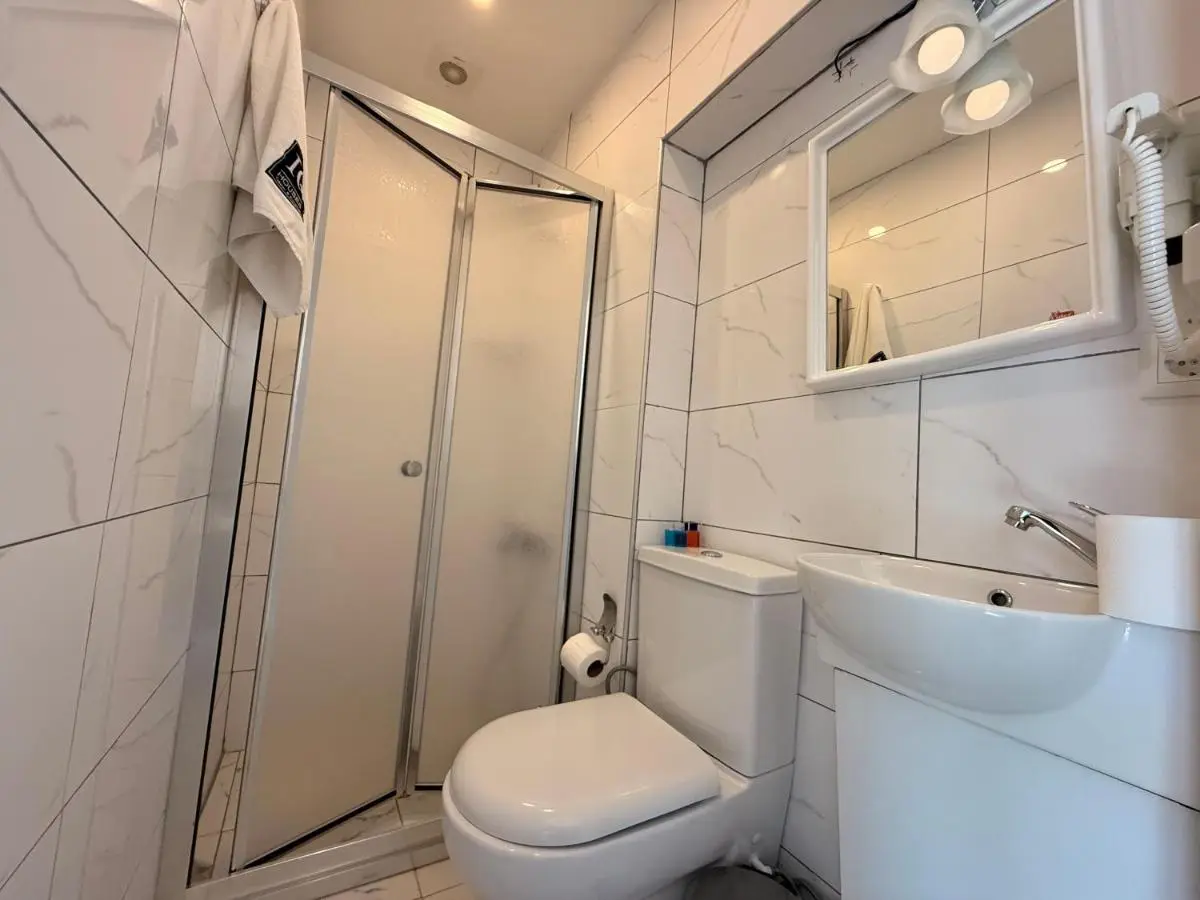 IQ Hotel