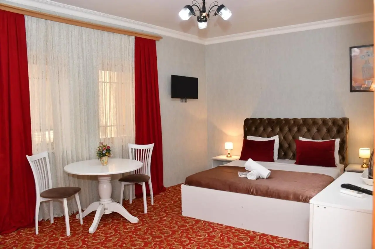 Old Town Hotel