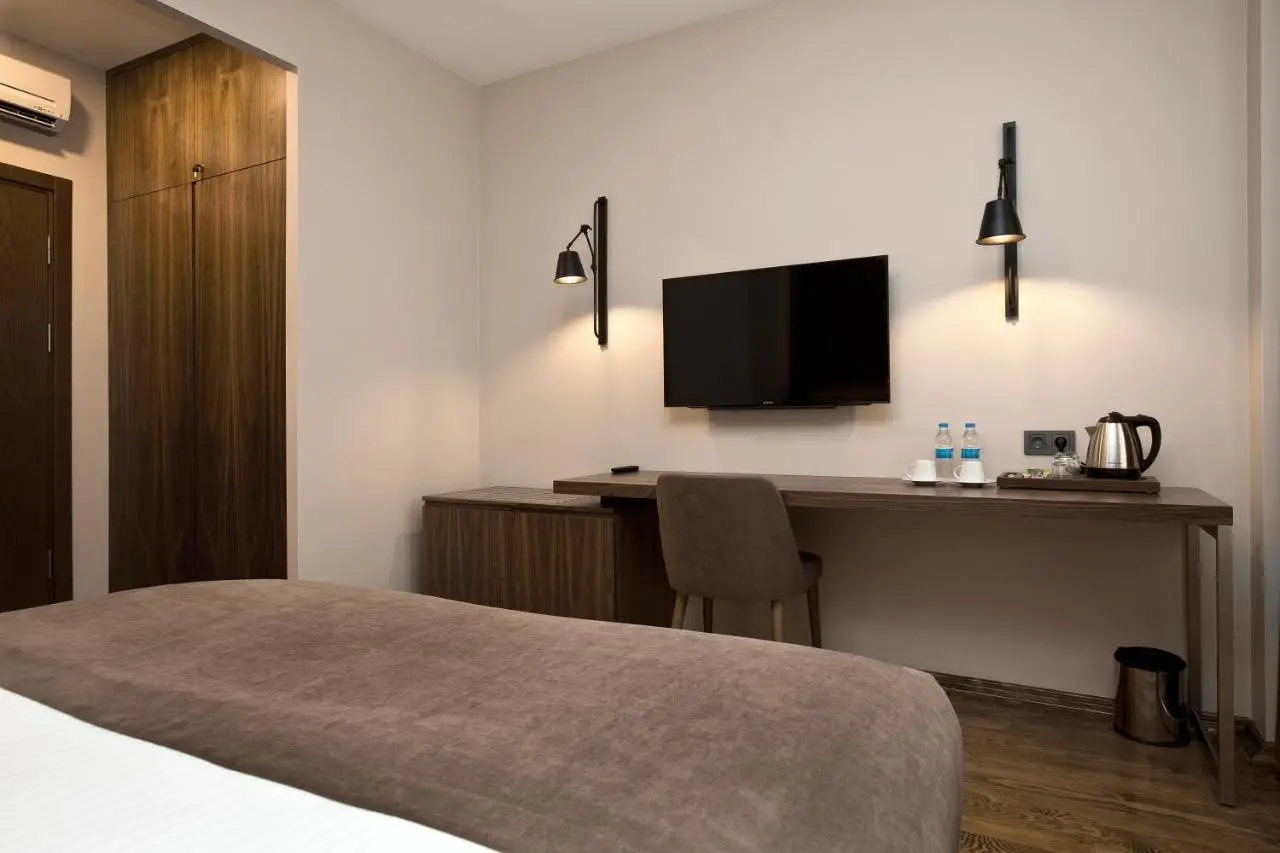 Snog Rooms & Suites