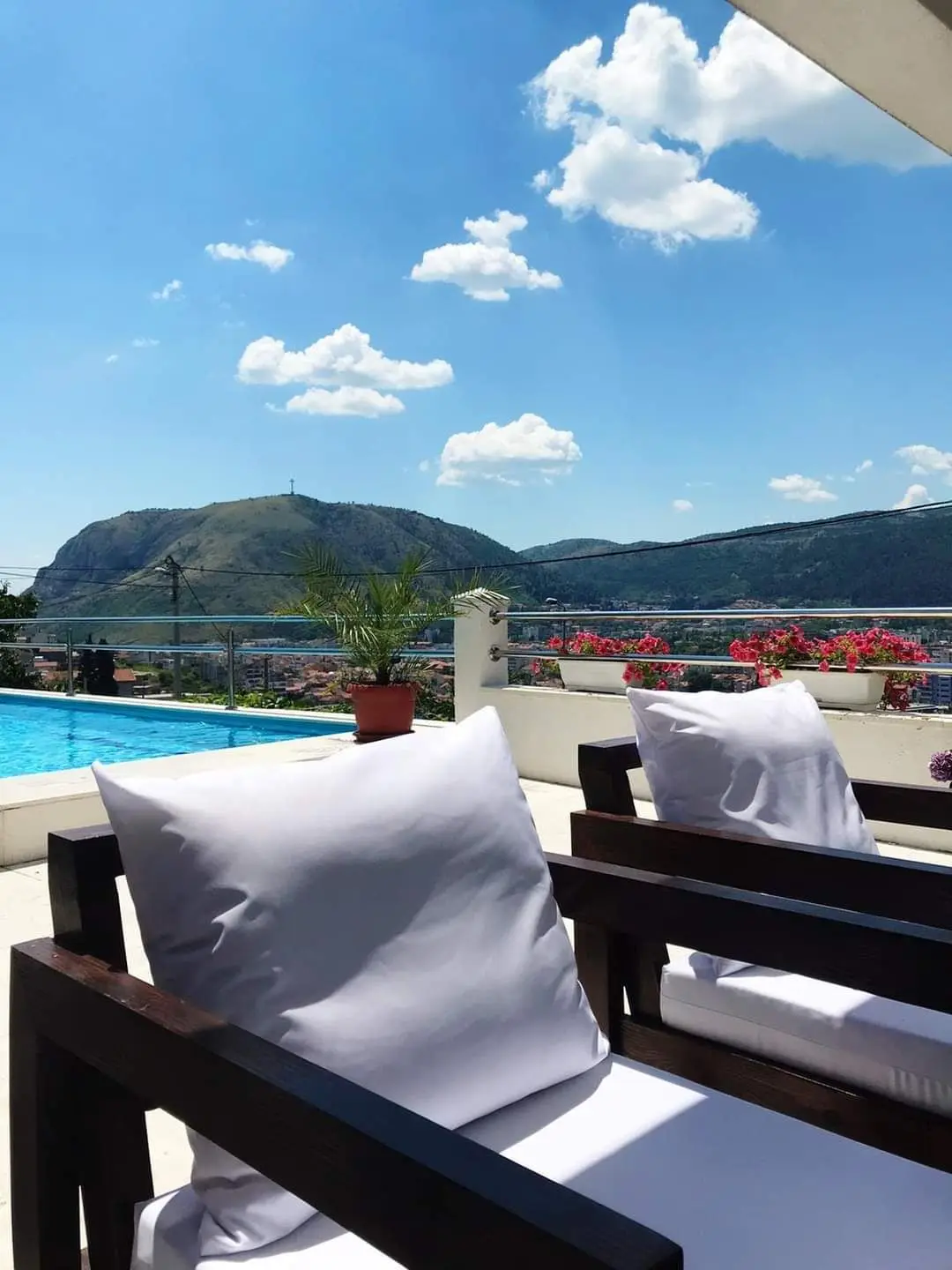 Sunset apartments with private pool and views