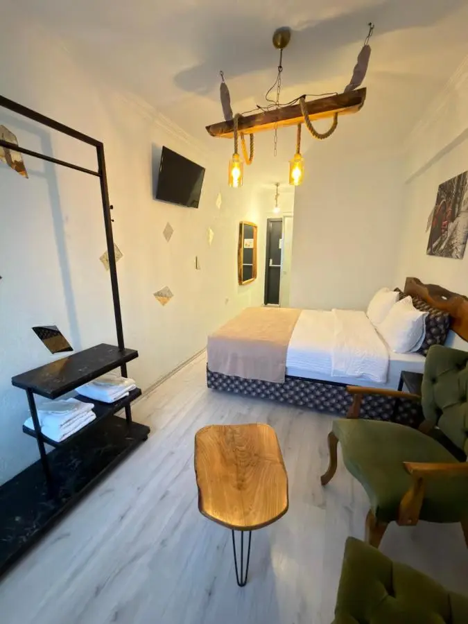 PANDAN KARAKOY SUİT