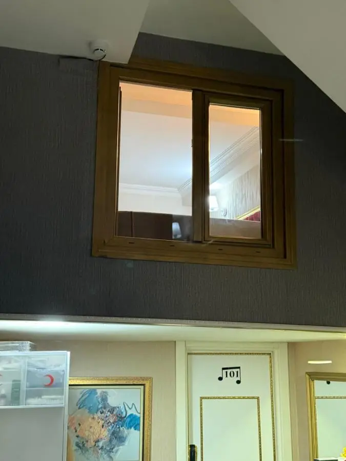 RHYTHM HOTEL