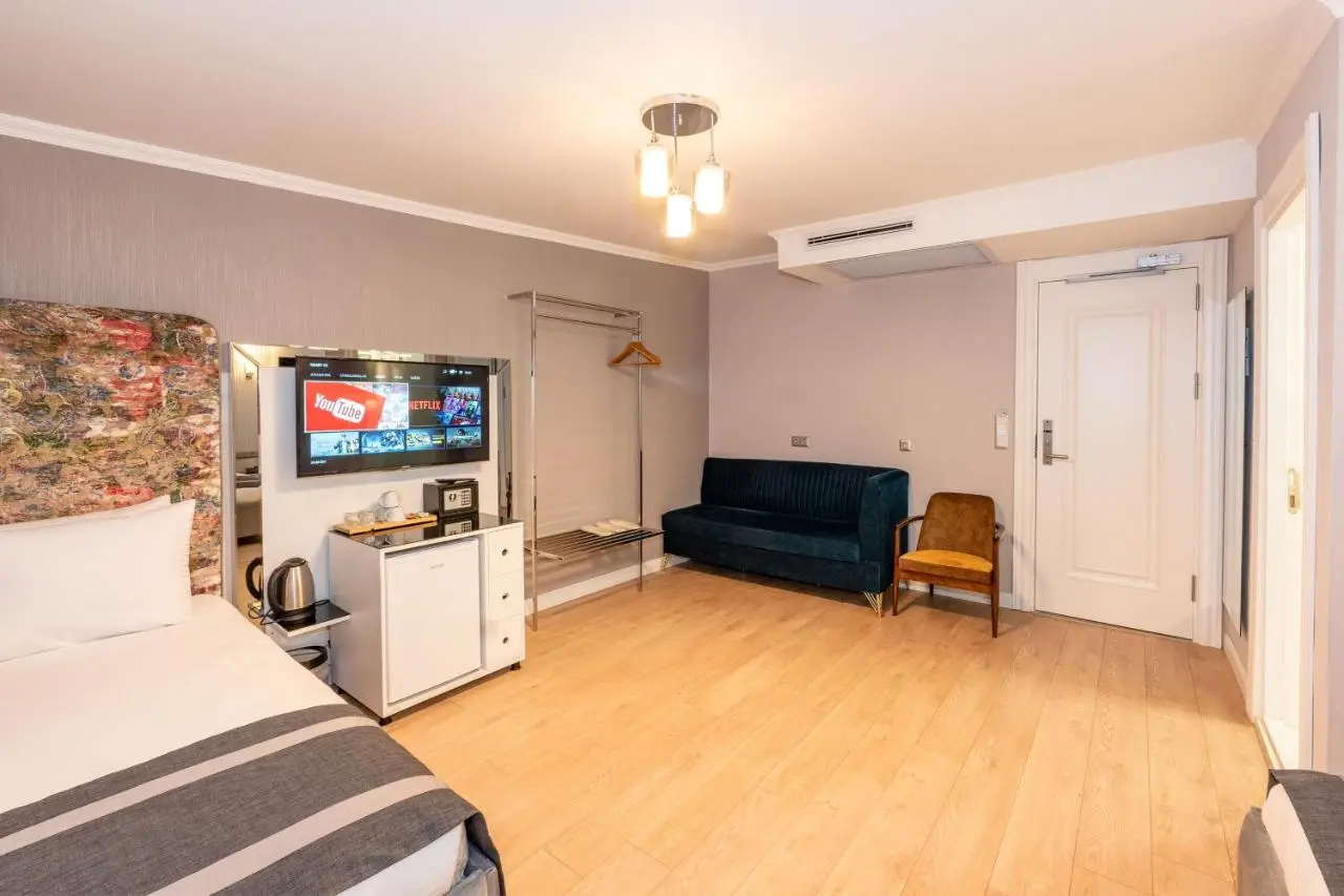The Now Hotel