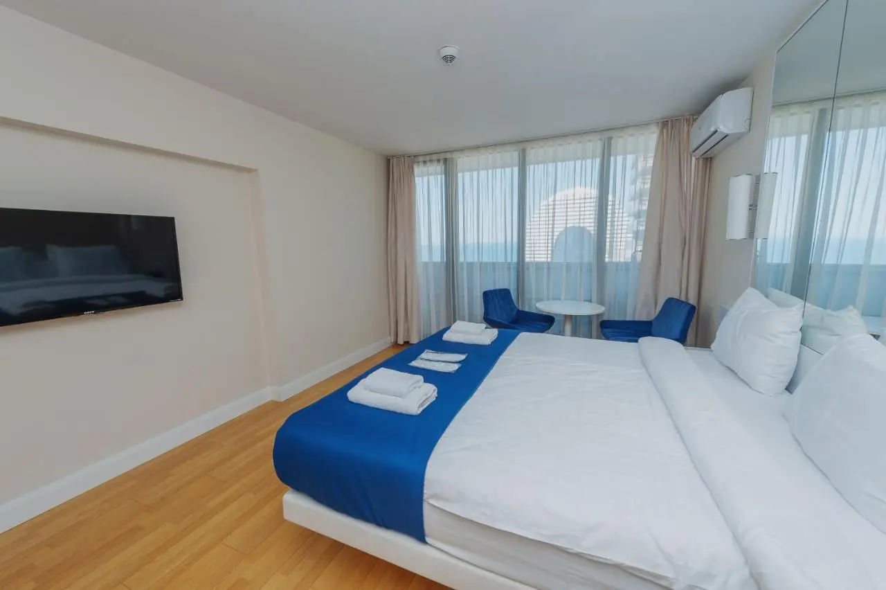 ApartHotel in Orbi City Sea View