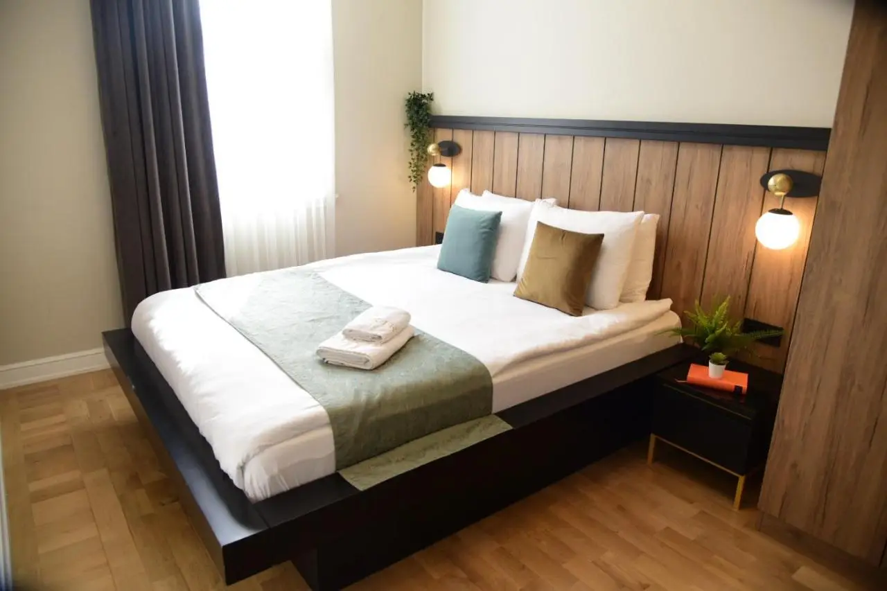 LUXIR HOTEL