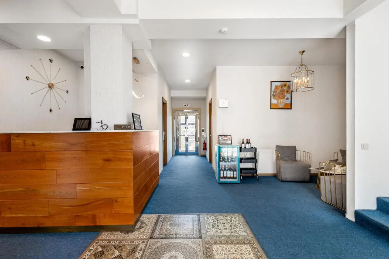 Brooch Boutique Hotel