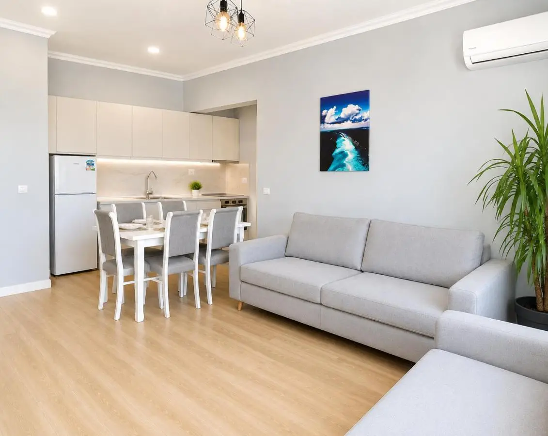 Flors Apartments