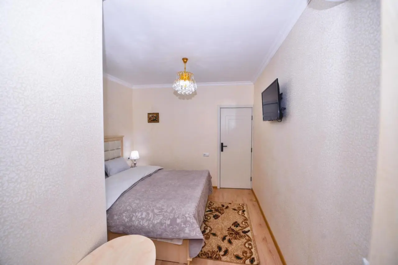 HOTEL VLADi