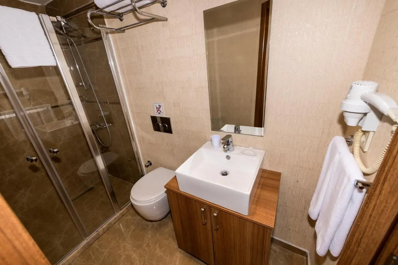 BGuest Hotel & Residence