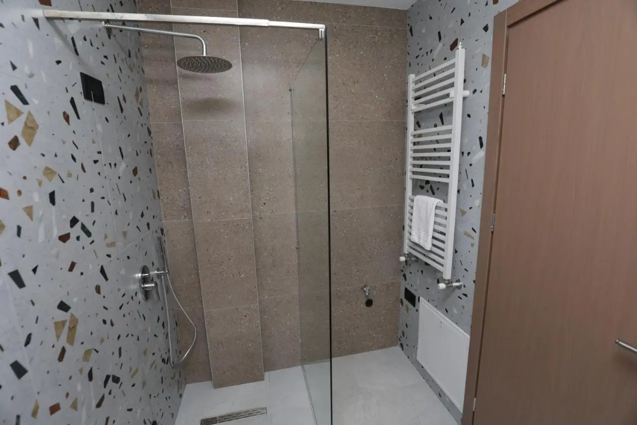 Resiidence Inn Hotel Tirana