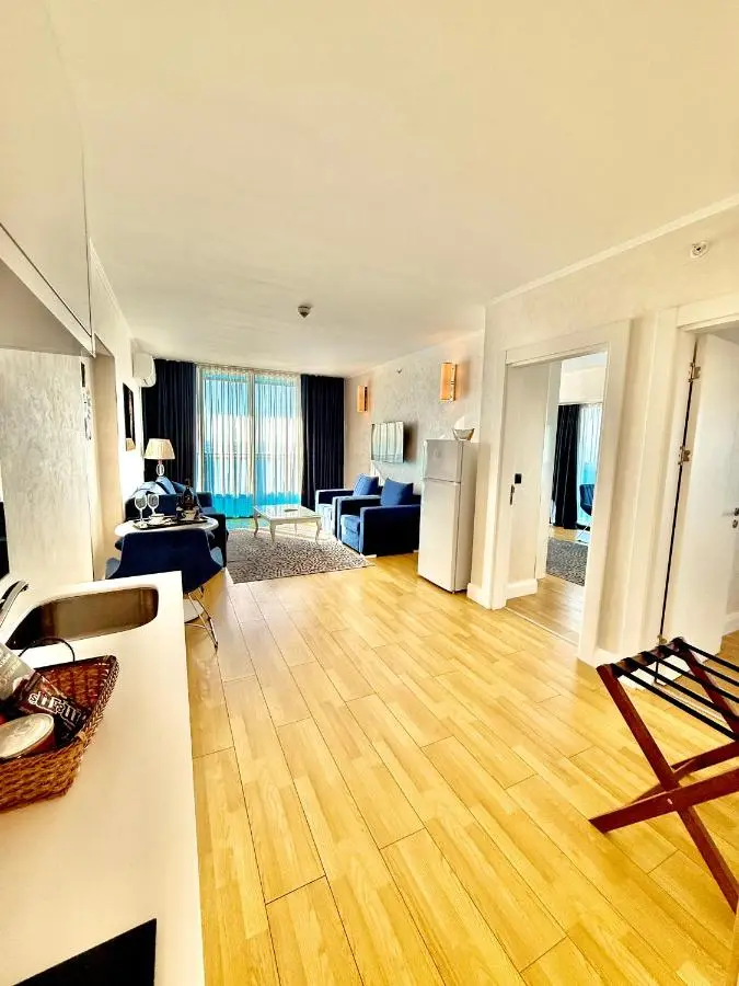 Luxury View Hotel