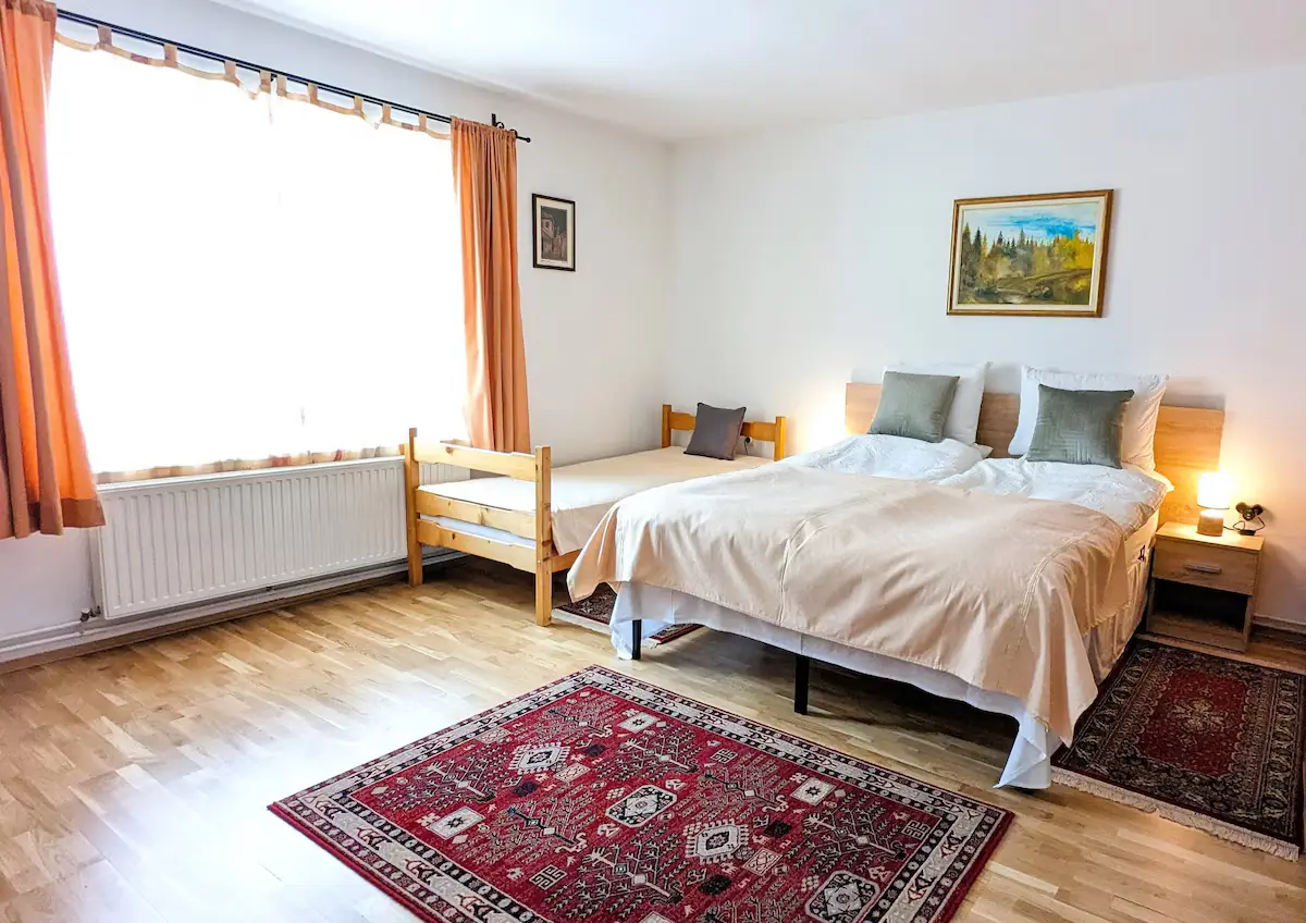 Simple Apartment Near City Center