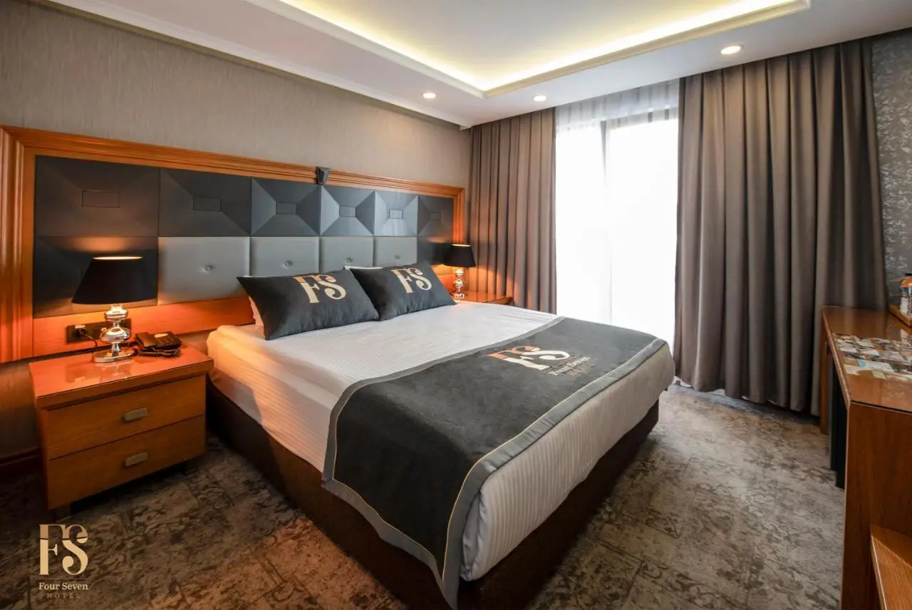 FOUR SEVEN HOTEL