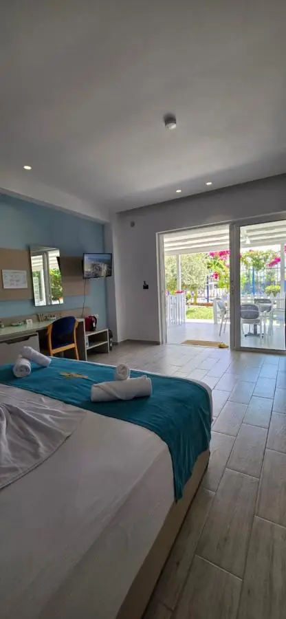 Suncoast Rooms Saranda near Port & Beach