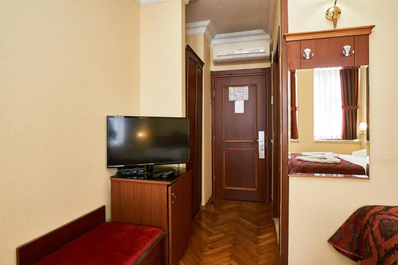 Amber Hotel & Spa