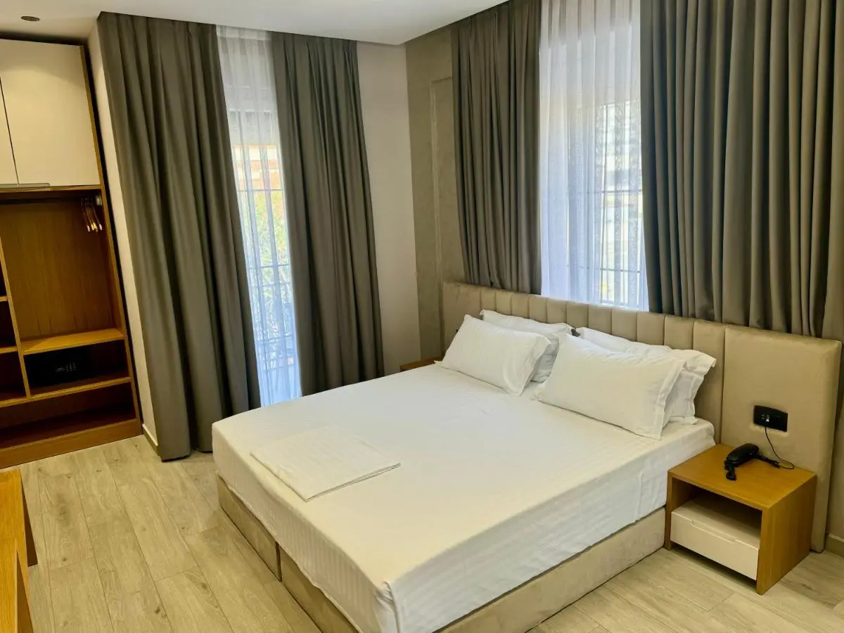 Resiidence Inn Hotel Tirana