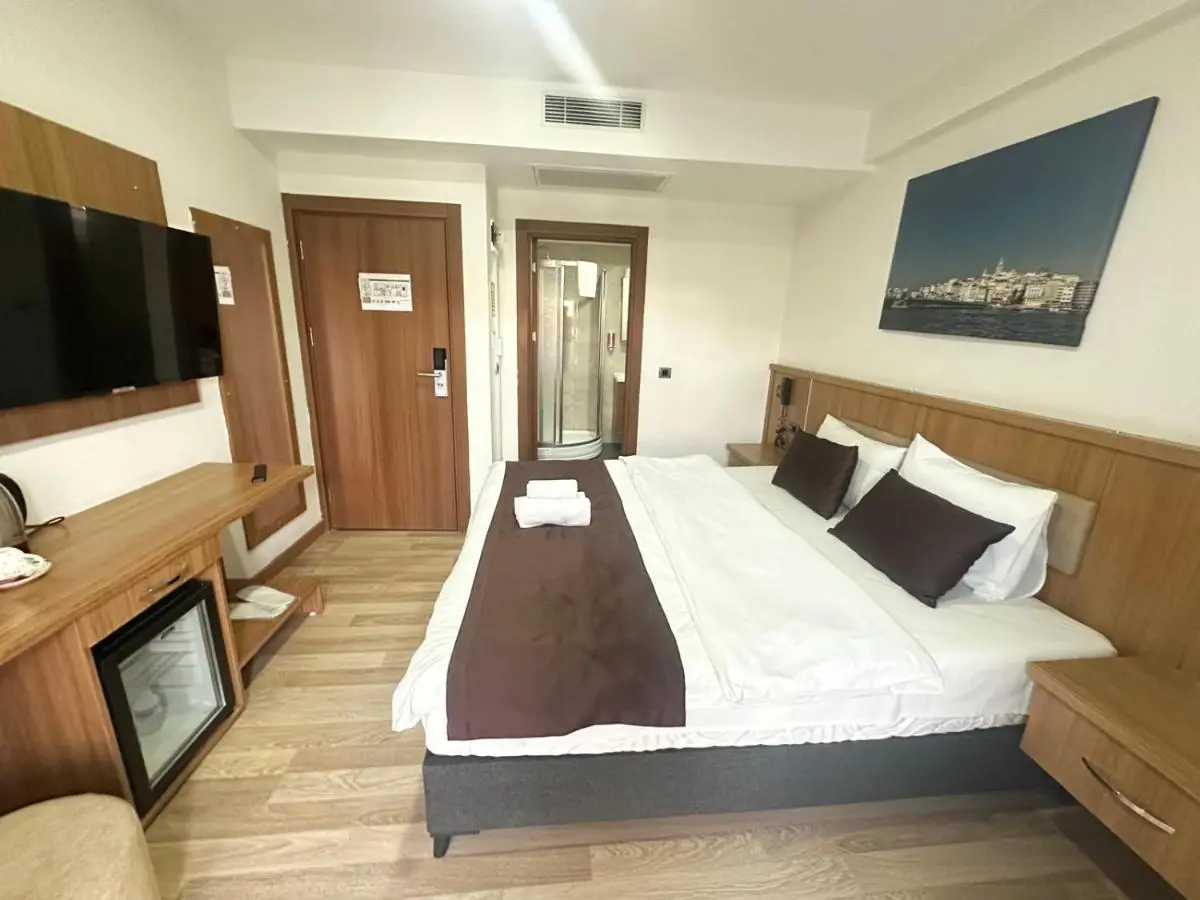Hotel La SERA