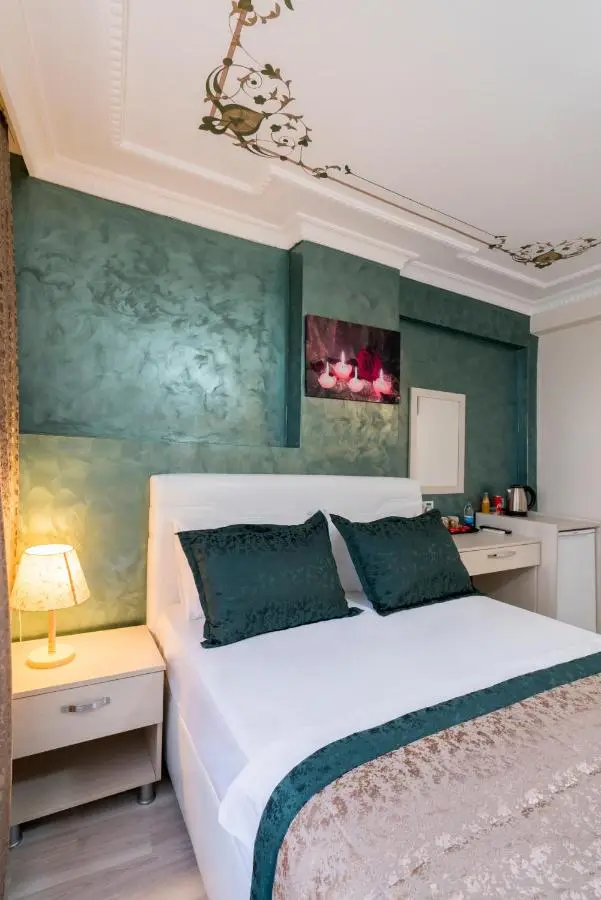 ATAM HOTEL