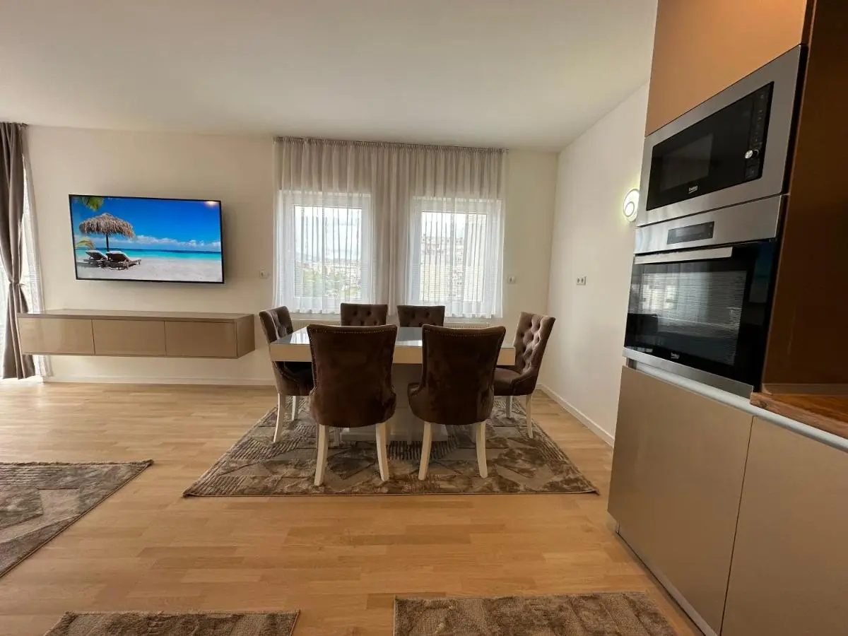 Apartment by expert Ado