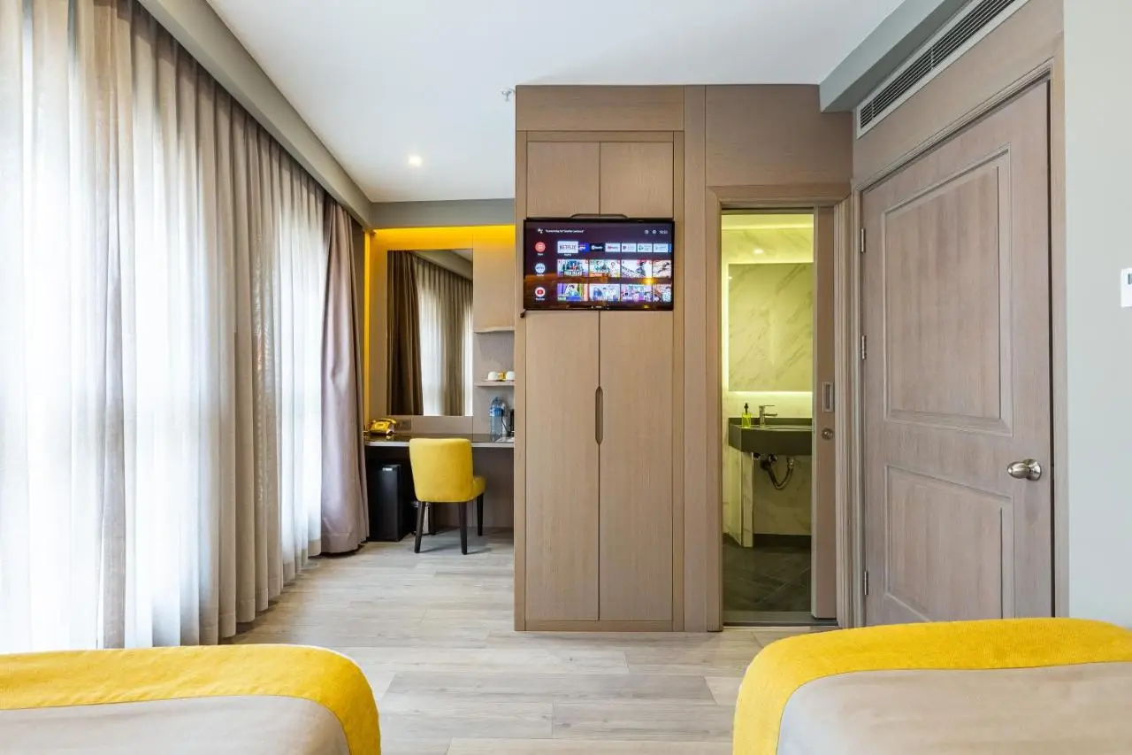 Seraglio Hotel & Suites