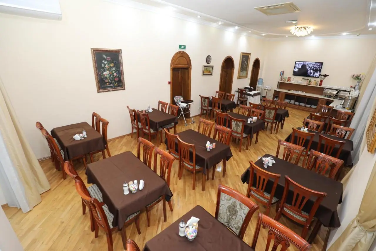 Azcot Hotel