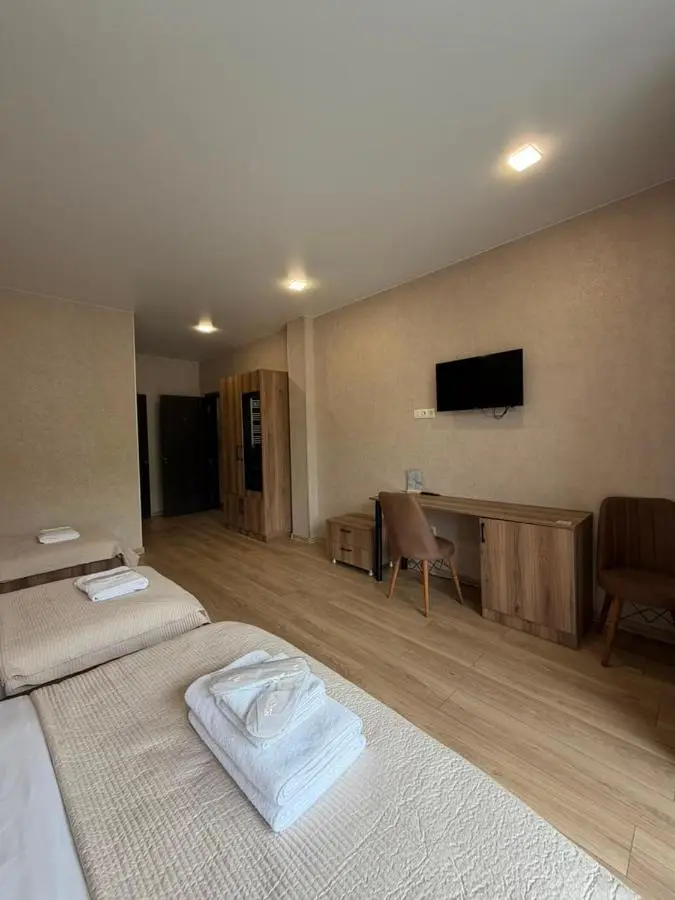 Hotel Sweet Night